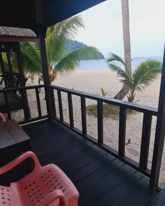 Rainbow Tioman Cottage Kampong Juara Eksteriør billede