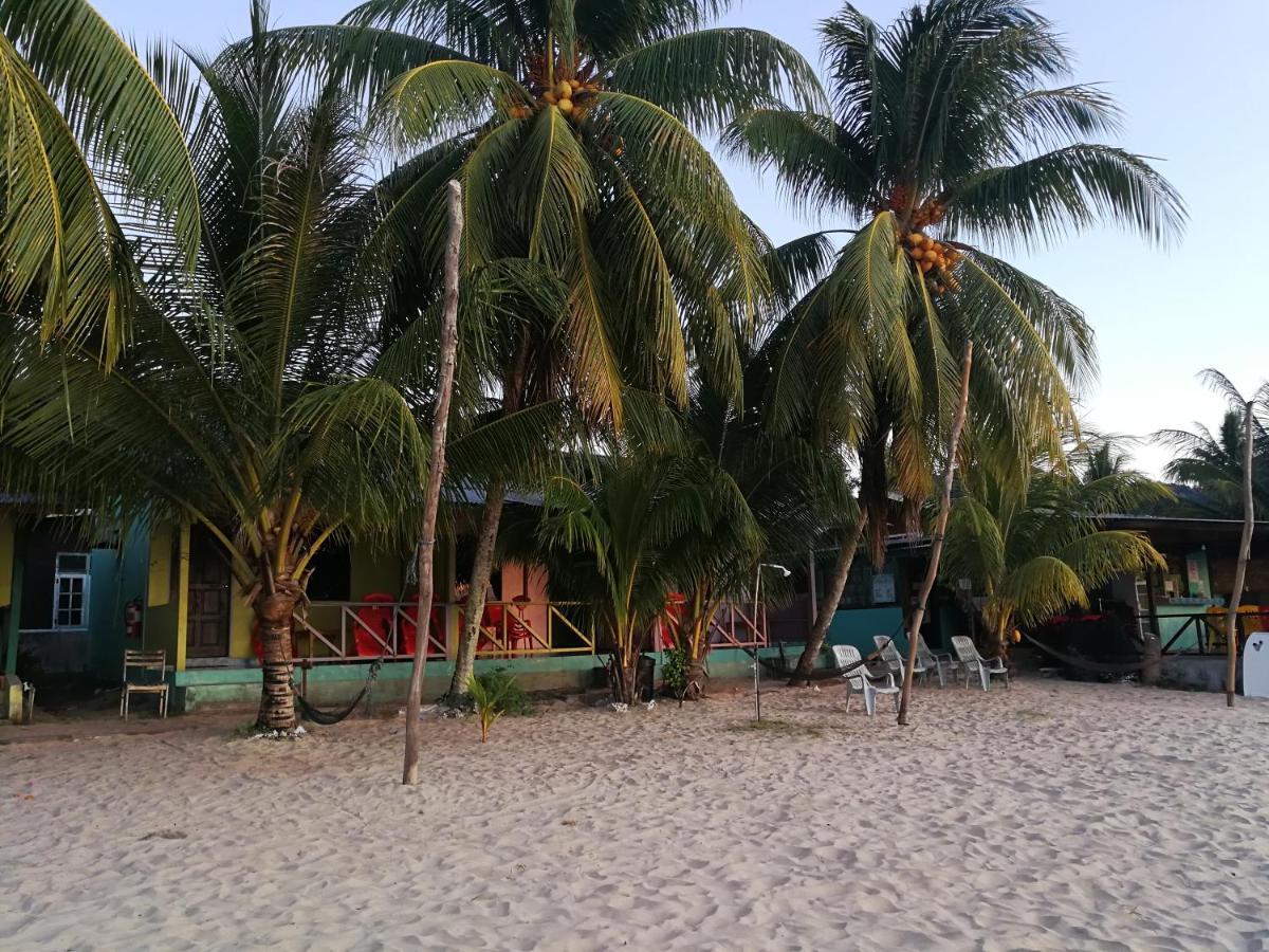 Rainbow Tioman Cottage Kampong Juara Eksteriør billede